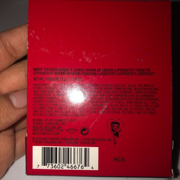 MAC x BETTY BOOP Lipstick BETTY BOOP RED - Picture 4 of 4